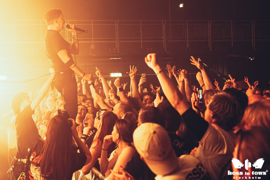 Are you ready?! This is ROCKAHOLIC